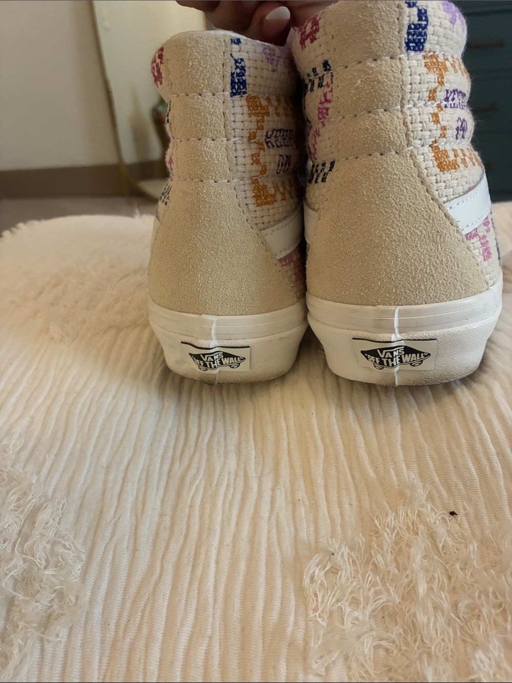 Vans High-Top Sneakers in Cream with Pastel Embroidery - Picture 2 of 9